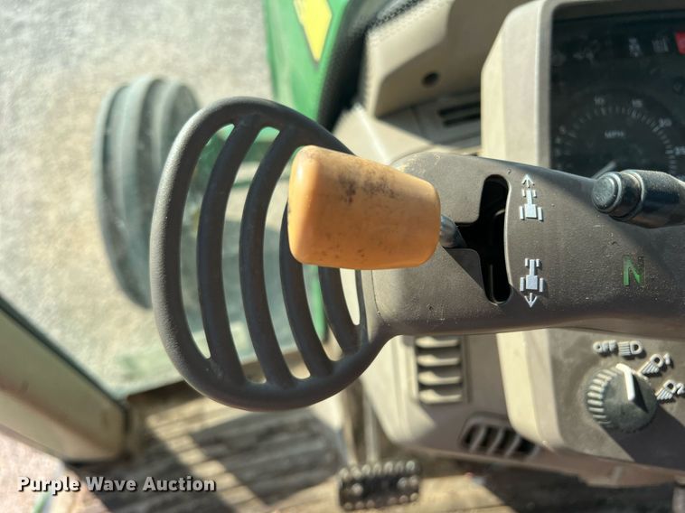 image for item DN3043 2009 John Deere 6330  tractor