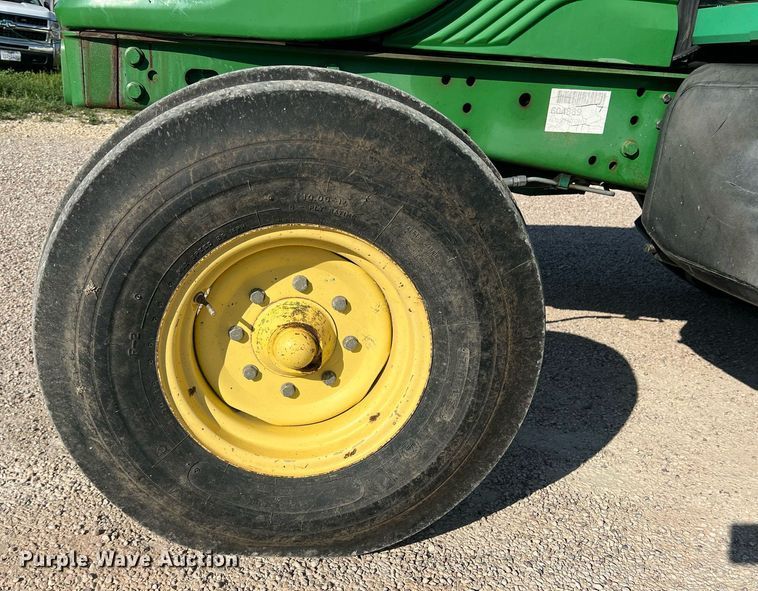 image for item DN3043 2009 John Deere 6330  tractor