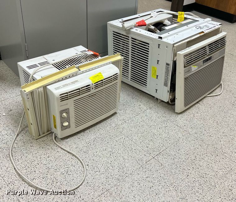 image for item DN3044 (2) Fridgidaire air conditioners