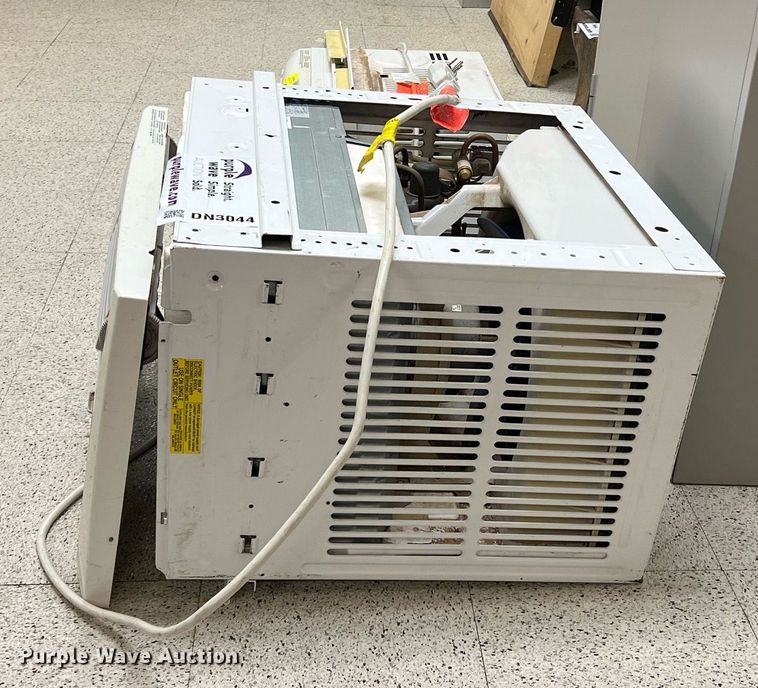 image for item DN3044 (2) Fridgidaire air conditioners