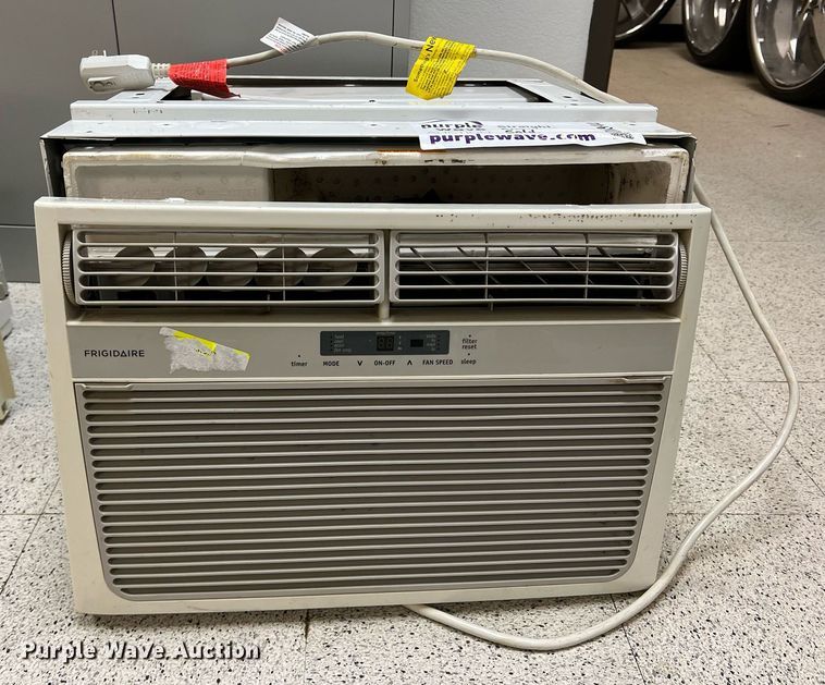 image for item DN3044 (2) Fridgidaire air conditioners