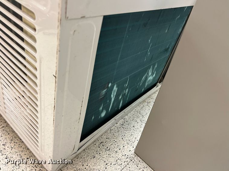 image for item DN3044 (2) Fridgidaire air conditioners