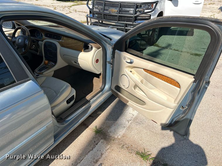 image for item DN3049 2006 Jaguar X-Type