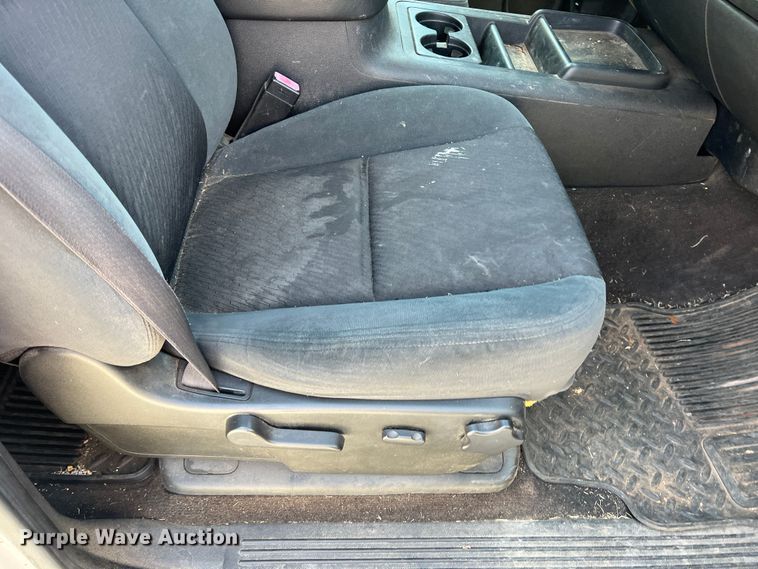 image for item DN3050 2009 Chevrolet Silverado 2500HD  Crew Cab pickup truck