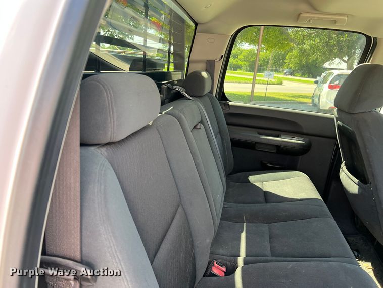 image for item DN3050 2009 Chevrolet Silverado 2500HD  Crew Cab pickup truck