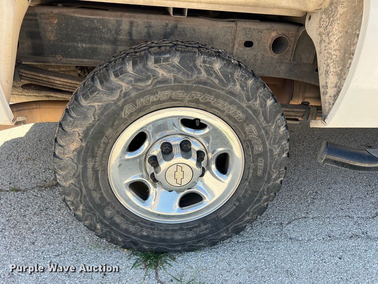 image for item DN3050 2009 Chevrolet Silverado 2500HD  Crew Cab pickup truck