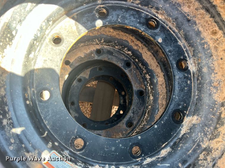 image for item DN3051 (5) 7.50-15 tires