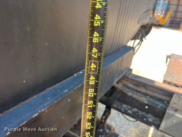 image for item DN3053 1987 Ford C8000  oil distributor truck