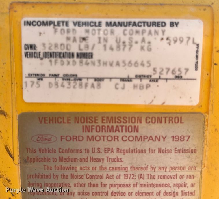 image for item DN3053 1987 Ford C8000  oil distributor truck