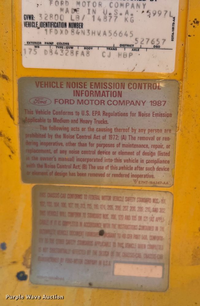 image for item DN3053 1987 Ford C8000  oil distributor truck