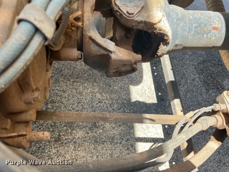 image for item DN3054 1995 Ford L9000  water truck