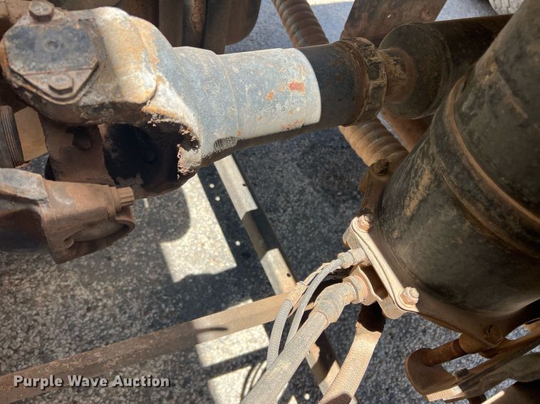 image for item DN3054 1995 Ford L9000  water truck