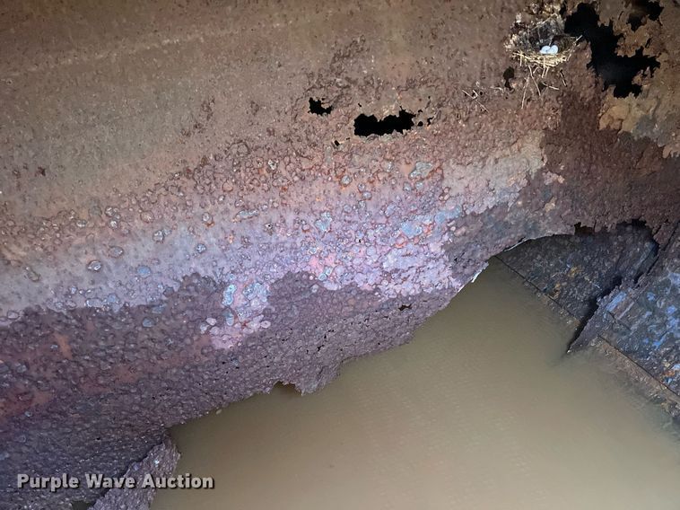 image for item DN3054 1995 Ford L9000  water truck