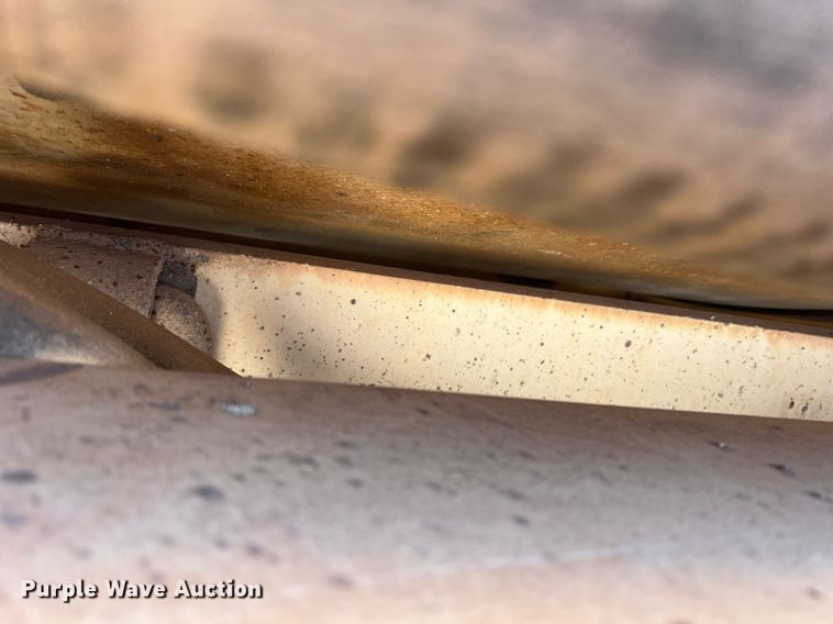 image for item DN3054 1995 Ford L9000  water truck