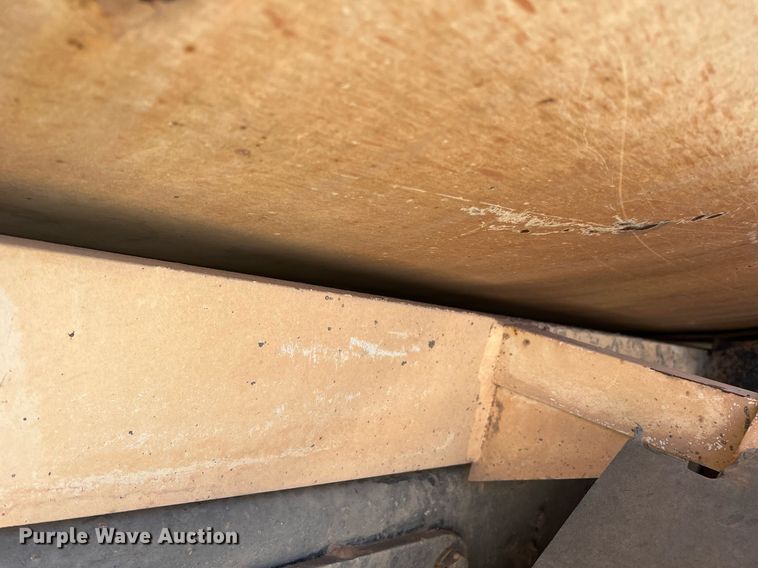 image for item DN3054 1995 Ford L9000  water truck