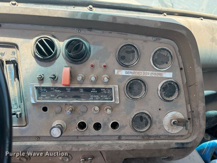 image for item DN3054 1995 Ford L9000  water truck