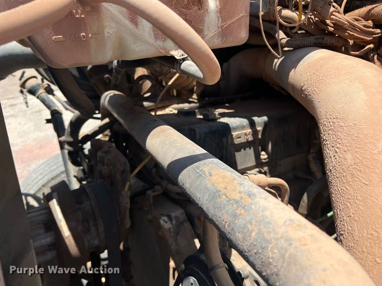 image for item DN3054 1995 Ford L9000  water truck