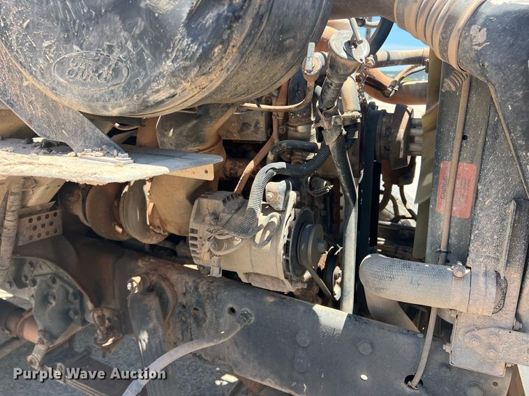 image for item DN3054 1995 Ford L9000  water truck