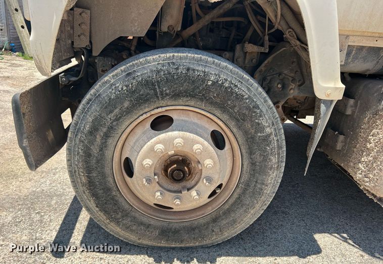 image for item DN3054 1995 Ford L9000  water truck