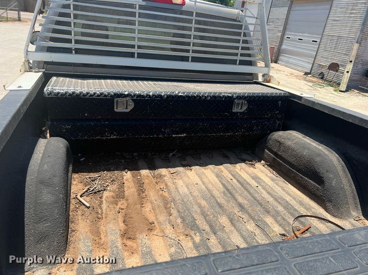 image for item DN3055 2006 Chevrolet Silverado 1500  Crew Cab pickup truck