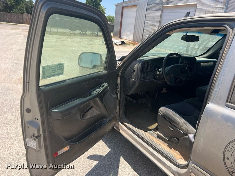 image for item DN3055 2006 Chevrolet Silverado 1500  Crew Cab pickup truck