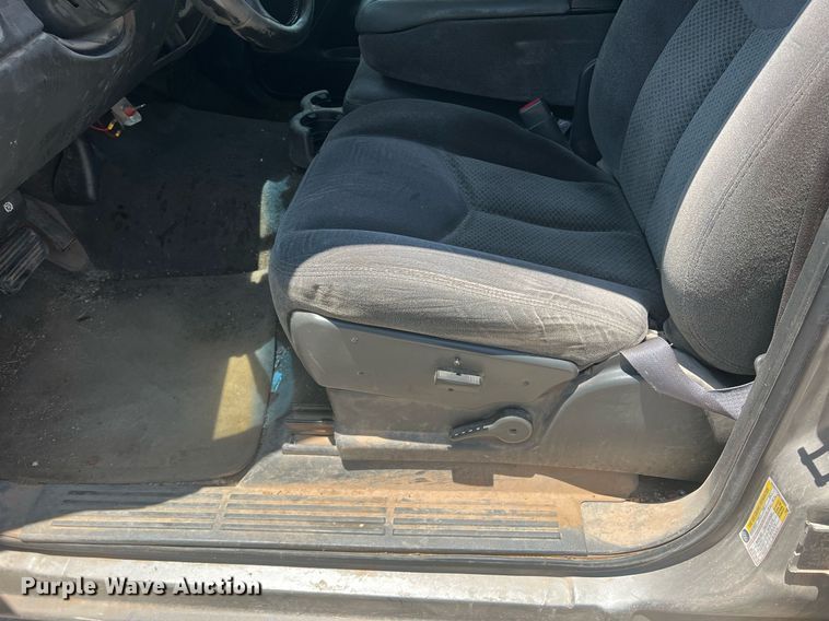 image for item DN3055 2006 Chevrolet Silverado 1500  Crew Cab pickup truck