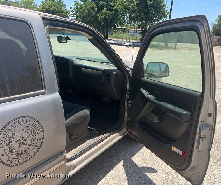 image for item DN3055 2006 Chevrolet Silverado 1500  Crew Cab pickup truck