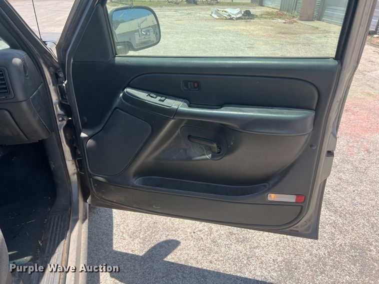 image for item DN3055 2006 Chevrolet Silverado 1500  Crew Cab pickup truck