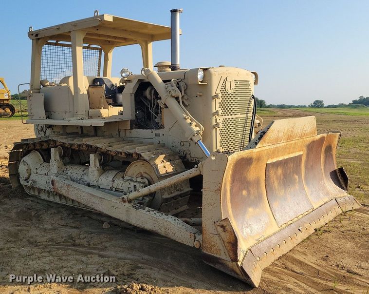 image for item DN4002 Caterpillar D7F  dozer