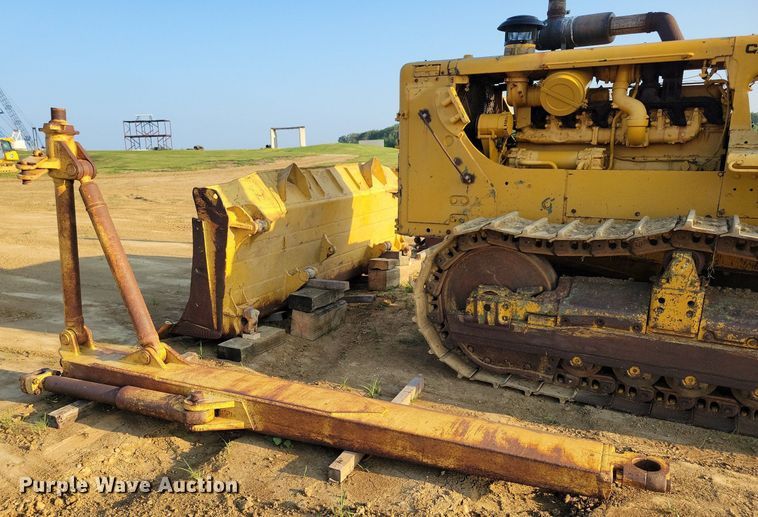 image for item DN4003 1977 Caterpillar D8K  dozer