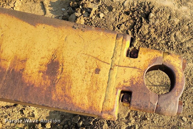 image for item DN4003 1977 Caterpillar D8K  dozer