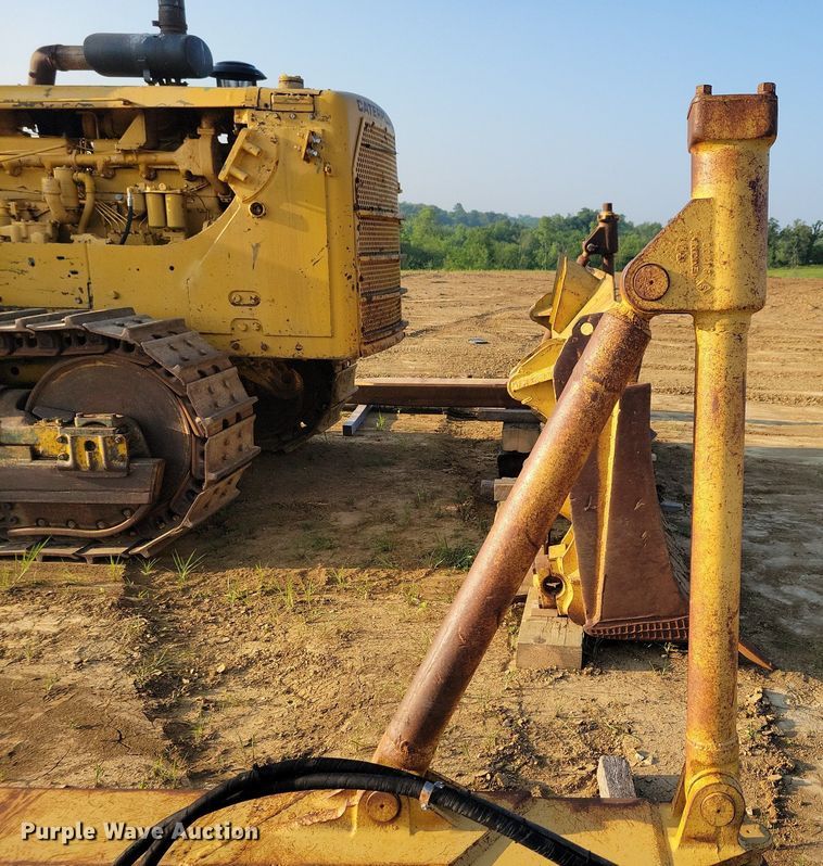 image for item DN4003 1977 Caterpillar D8K  dozer