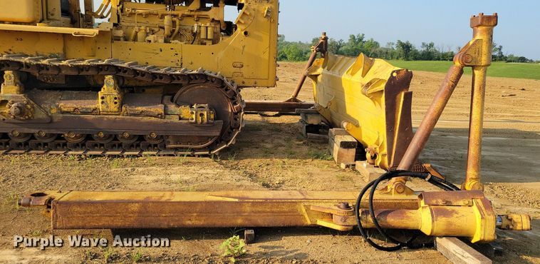 image for item DN4003 1977 Caterpillar D8K  dozer
