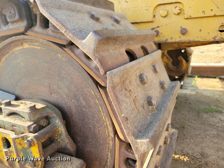 image for item DN4003 1977 Caterpillar D8K  dozer