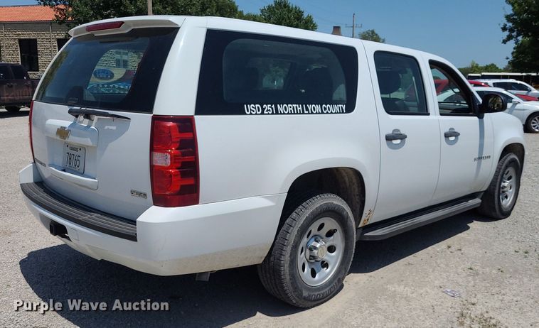 image for item DN8536 2011 Chevrolet Suburban  SUV