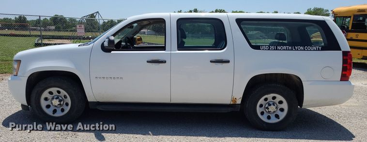 image for item DN8536 2011 Chevrolet Suburban  SUV