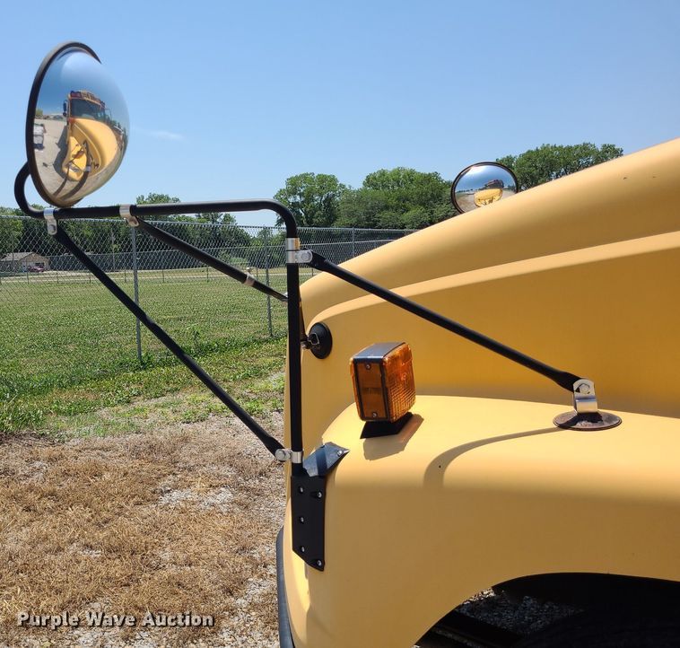 image for item DN8537 2003 Thomas  school bus