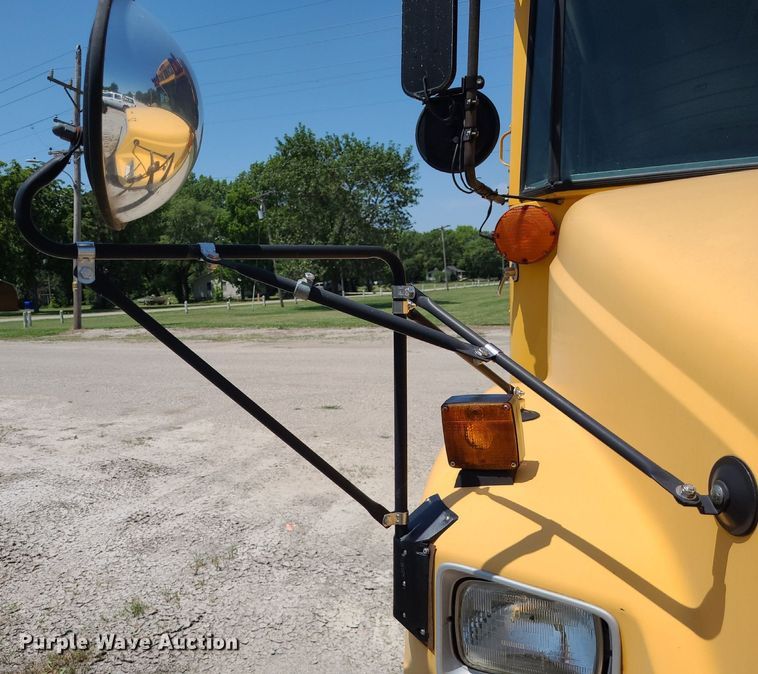 image for item DN8537 2003 Thomas  school bus