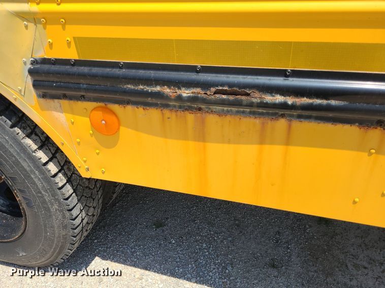 image for item DN8537 2003 Thomas  school bus