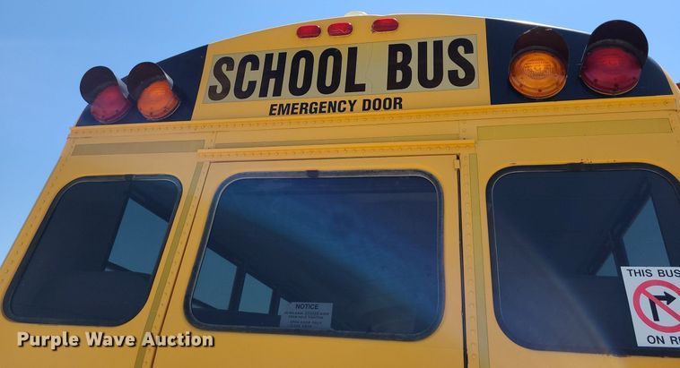 image for item DN8537 2003 Thomas  school bus