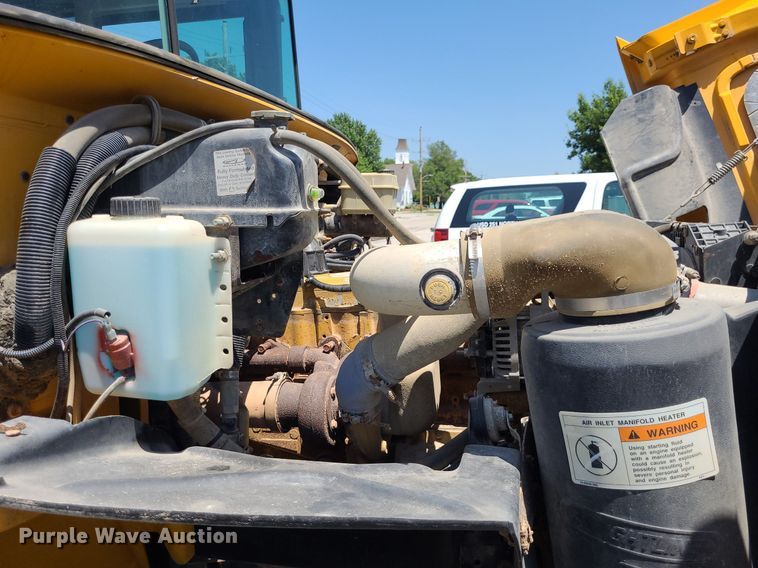 image for item DN8537 2003 Thomas  school bus