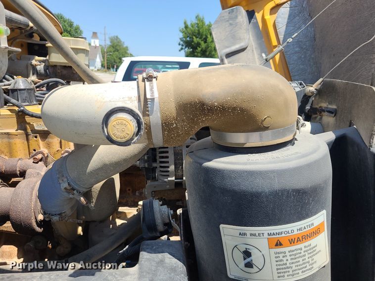 image for item DN8537 2003 Thomas  school bus