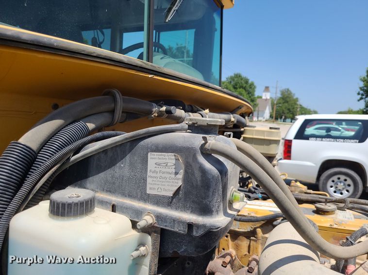 image for item DN8537 2003 Thomas  school bus