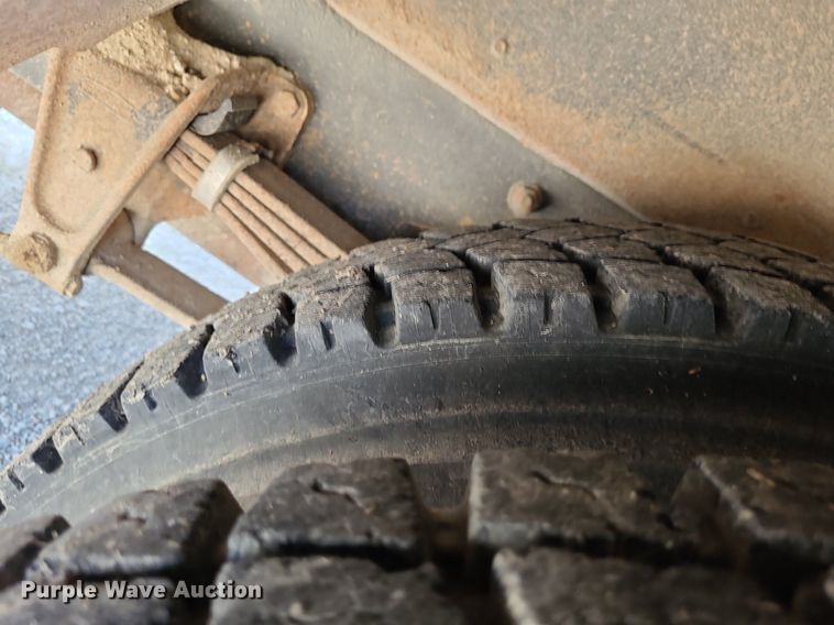 image for item DN8537 2003 Thomas  school bus