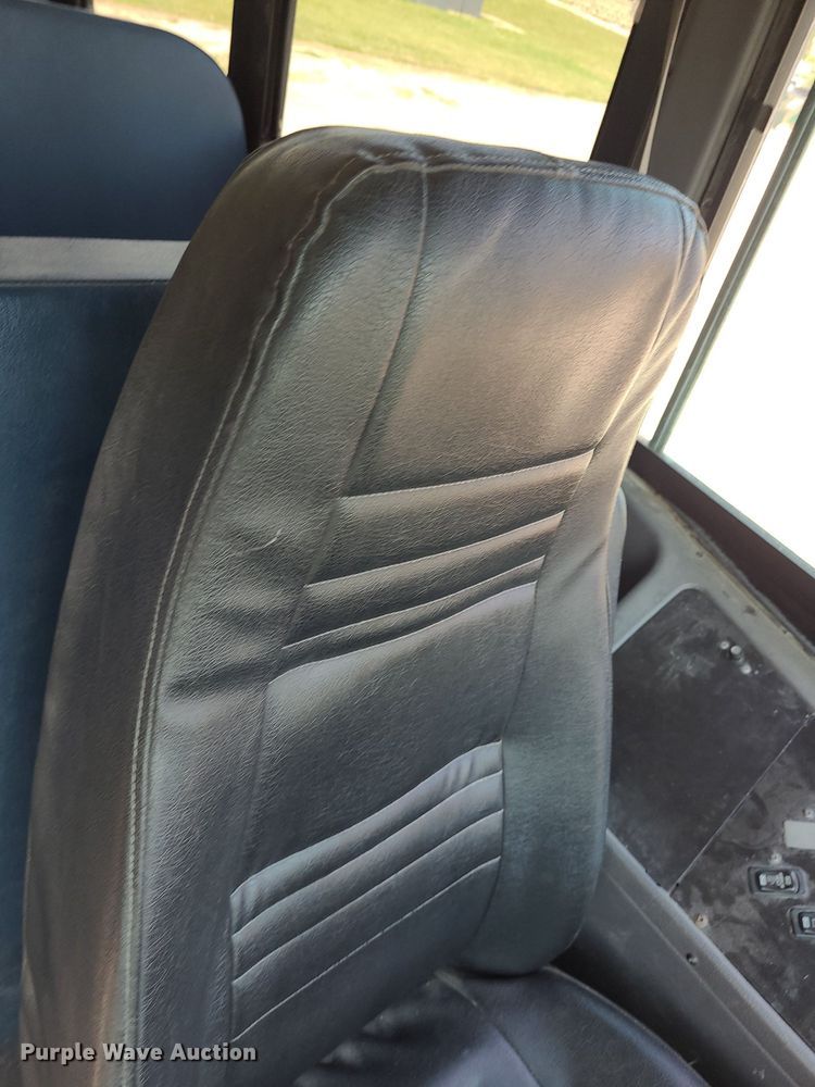 image for item DN8538 2007 Thomas  school bus