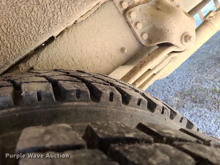 image for item DN8538 2007 Thomas  school bus