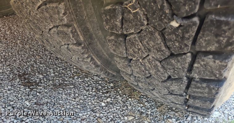 image for item DN8538 2007 Thomas  school bus