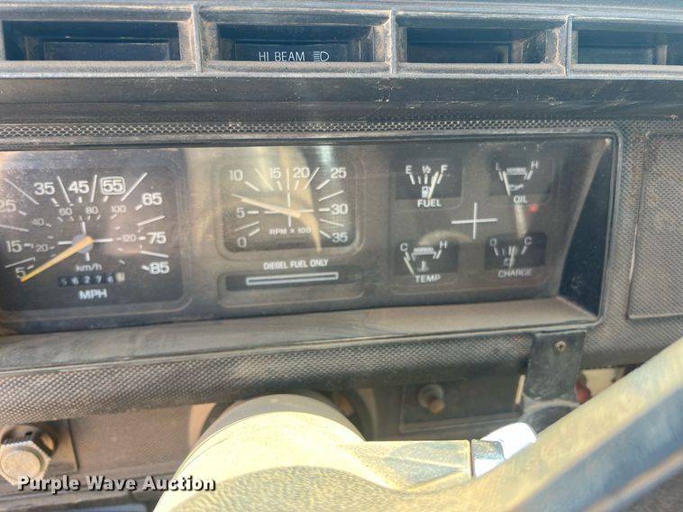 image for item DO1458 1986 Ford F800  dump truck