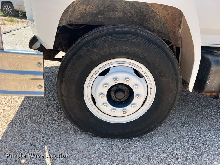 image for item DO1458 1986 Ford F800  dump truck