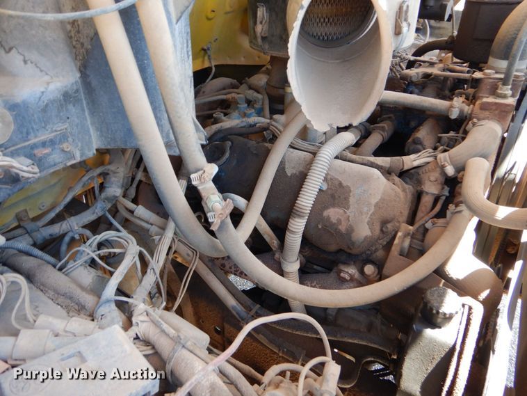 image for item DO1458 1986 Ford F800  dump truck